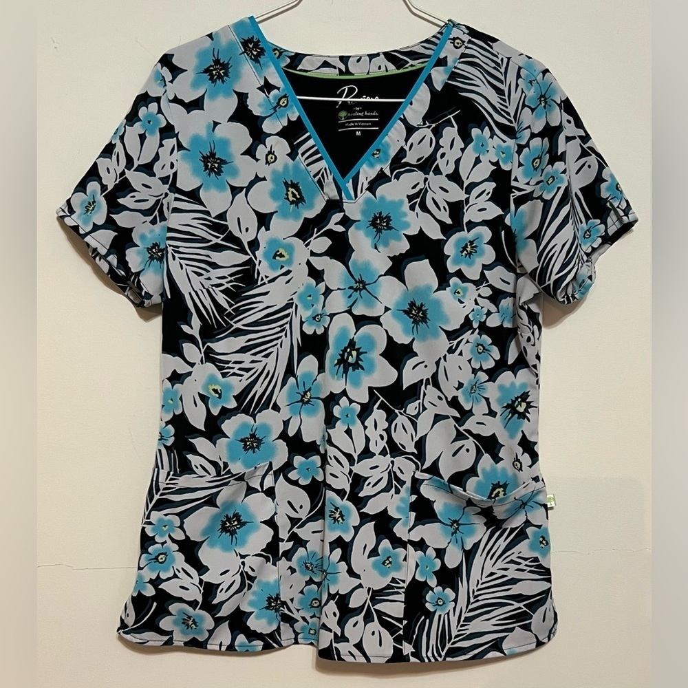 Premiere by Healing Hands Scrub Top. Blue floral. Medium